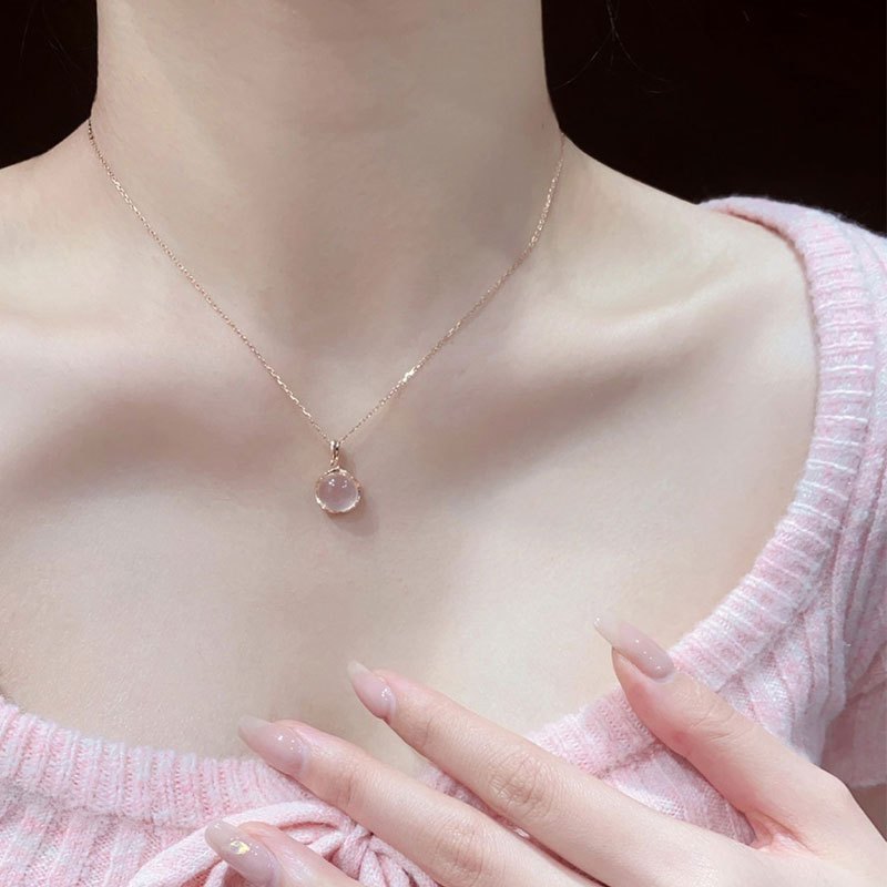 Women's Purple Oval Pendant Necklace — Stylish Accessory